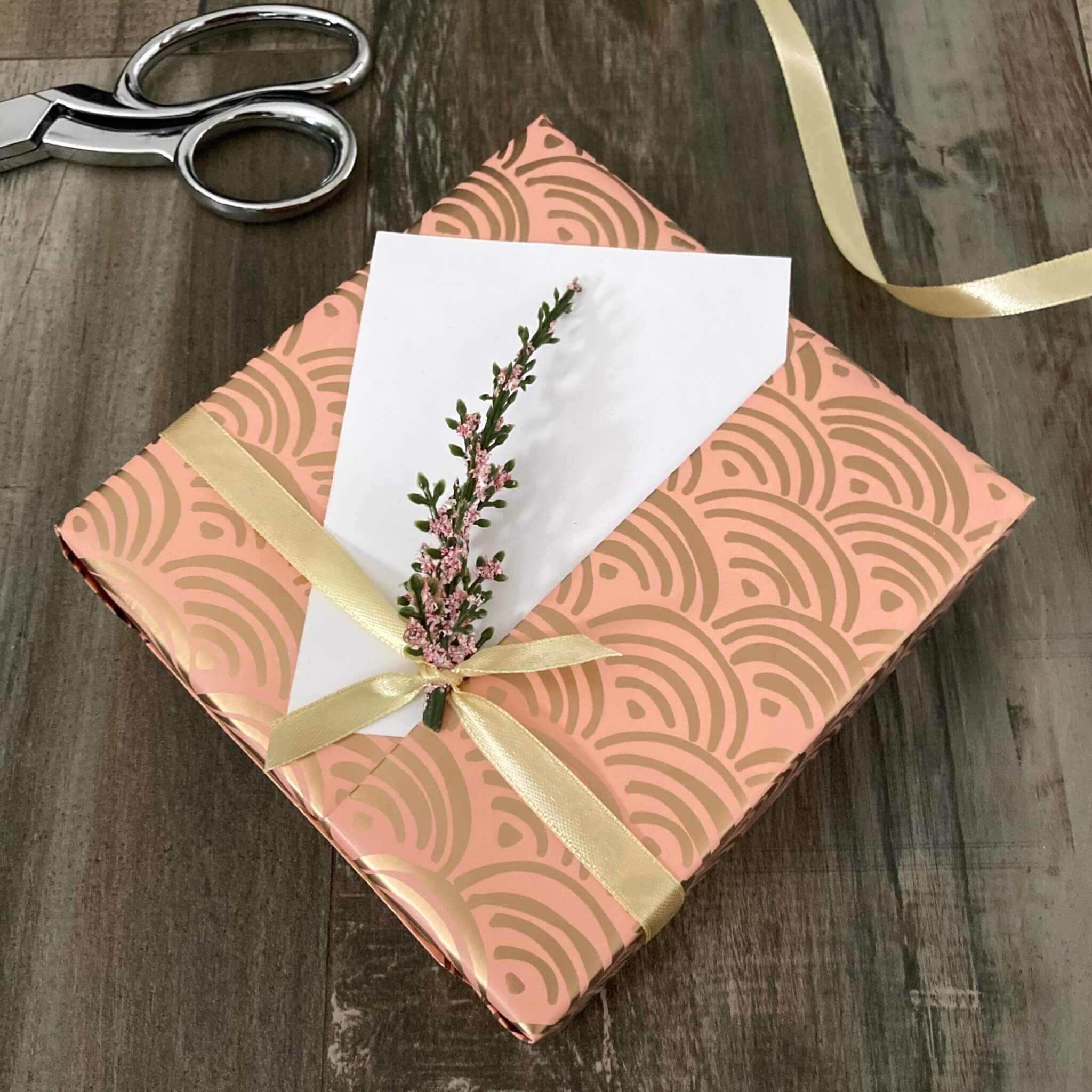 Vertical Pocket Gift Wrapping Gift Wrapping Love